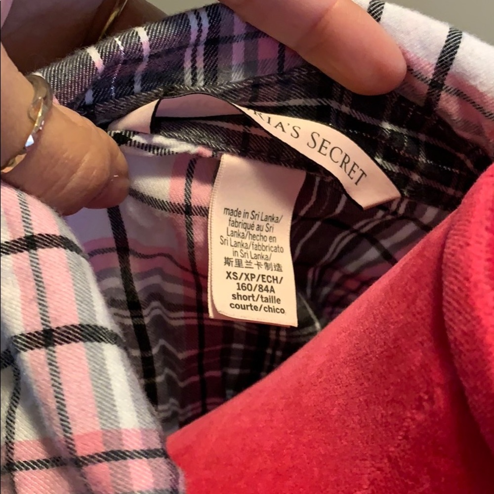 Victoria’s Secret Matching Pajamas Set - Picture 6 of 11